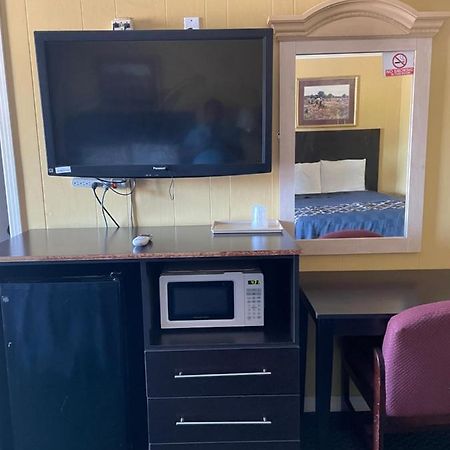 Budget Inn Monroeville Buitenkant foto