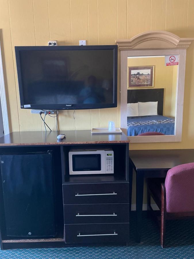 Budget Inn Monroeville Buitenkant foto